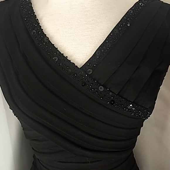 Black Cache evening dress short,  size 2 - Picture 3 of 6
